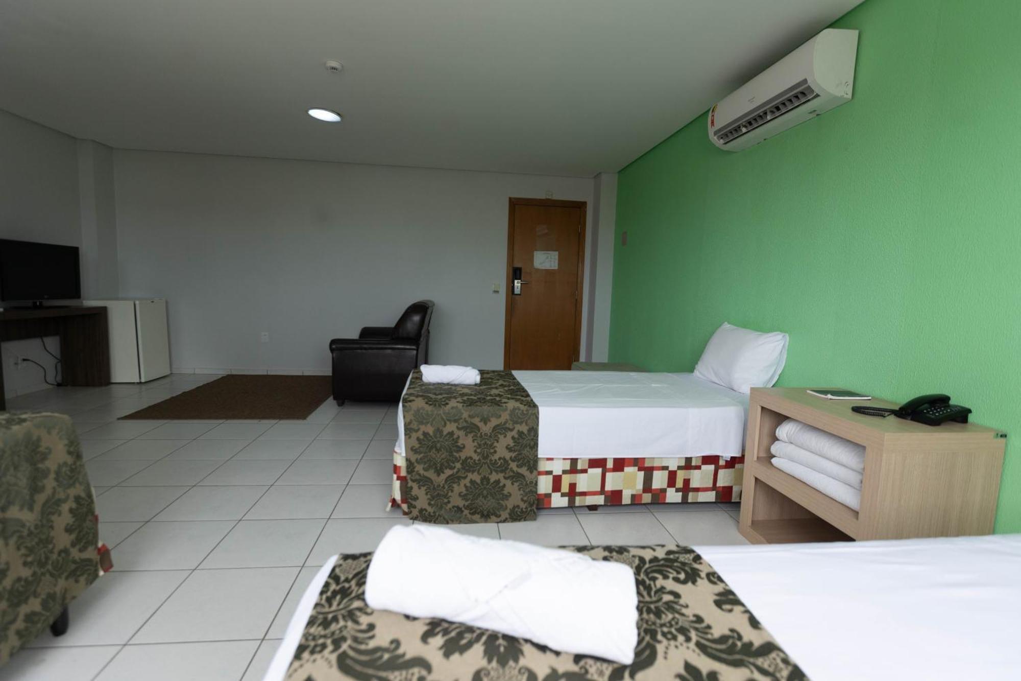 Hits Pantanal Hotel Aeroporto Варзеа-Ґранді Екстер'єр фото
