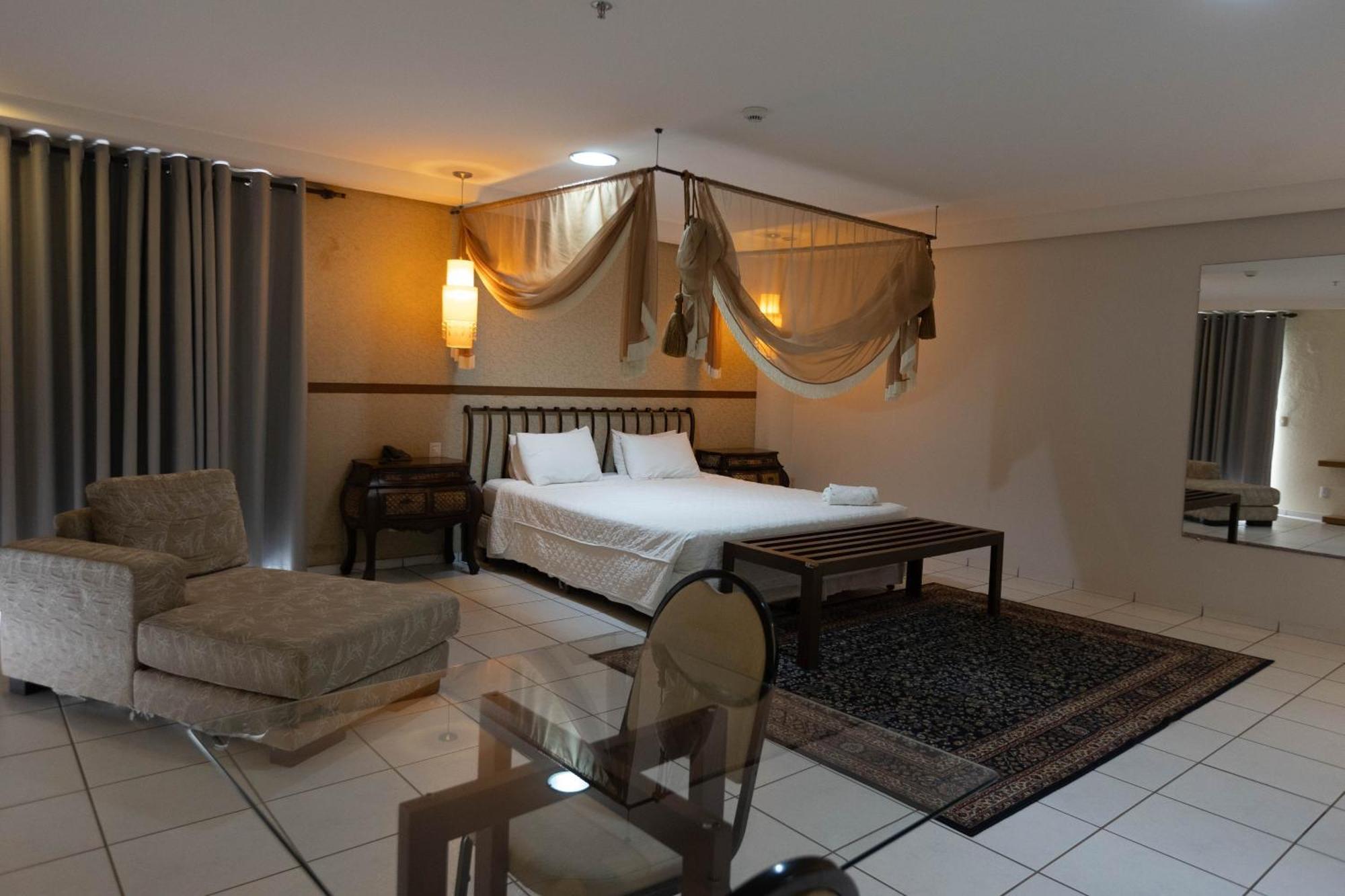 Hits Pantanal Hotel Aeroporto Варзеа-Ґранді Екстер'єр фото