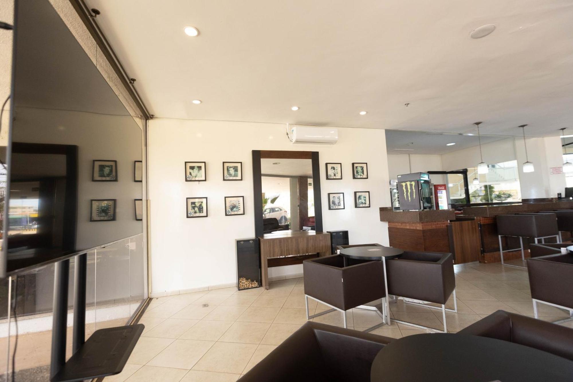 Hits Pantanal Hotel Aeroporto Варзеа-Ґранді Екстер'єр фото