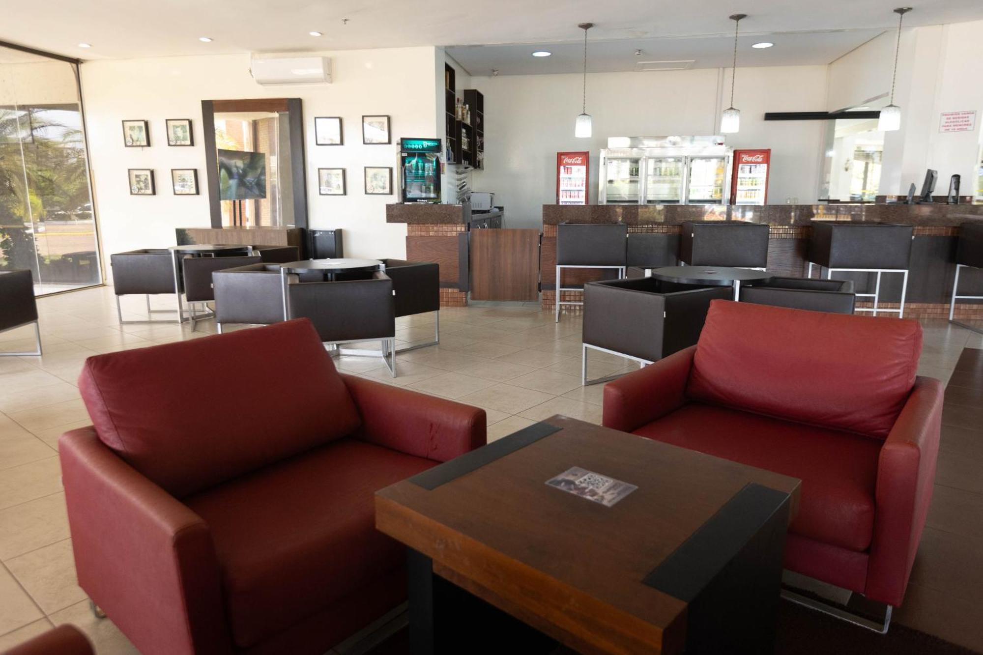 Hits Pantanal Hotel Aeroporto Варзеа-Ґранді Екстер'єр фото